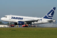 YR-ASA @ VIE - TAROM - by Chris Jilli