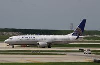 N87512 @ KORD - Boeing 737-800