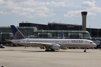N519UA @ KORD - Boeing 757-200 - by Mark Pasqualino