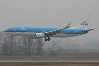 PH-BXV @ LHBP - Ferihegy - by Ferenc Kolos