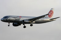 OE-LEA @ LEBL - Landing in 25R - by micka2b