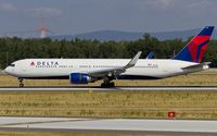 N1609 @ EDDF - decelerating after touchdown - by Friedrich Becker