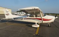 N552SP @ KAXN - Cessna 172S Skyhawk on the line. - by Kreg Anderson