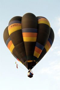 G-BSLI - Cameron Balloon V-77 [2115]  Ashton Court-Bristol~G 07/08/2009 - by Ray Barber
