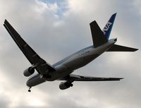 JA716A @ KLAX - Landing 24R