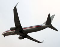 N887NN @ KLAX - Landing 24R