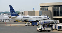 N309JB @ KDCA - DCA, VA - by Ronald Barker
