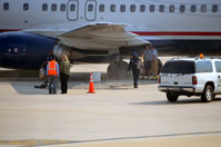 N420US @ KDCA - DCA, VA - by Ronald Barker