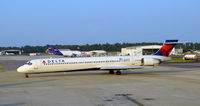 N928DN @ KRIC - Taxi RIC - by Ronald Barker