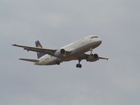 D-AIQS @ LHBP - Ferihegy - by Ferenc Kolos