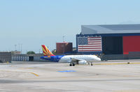 N826AW @ KSLC - Taxi SLC - by Ronald Barker