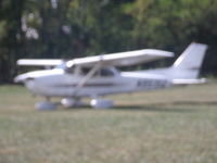 N9515Q @ I74 - cessna 172 - by christian maurer