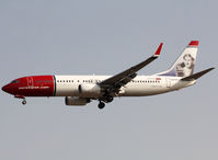LN-DYT @ LEBL - Landing rwy 25R - by Shunn311