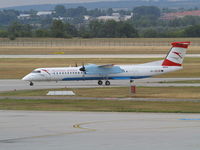OE-LGE @ LHBP - Ferihegy - by Ferenc Kolos