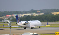 N916SW @ KATL - Taxi ATL - by Ronald Barker