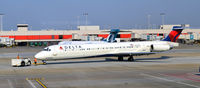 N970DL @ KATL - Taxi ATL - by Ronald Barker