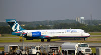 N985AT @ KATL - Taxi ATL - by Ronald Barker
