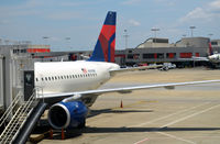 N341NB @ KATL - Atlanta - by Ronald Barker