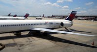 N907DA @ KATL - Atlanta - by Ronald Barker