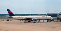 N534US @ KDCA - DCA, VA - by Ronald Barker