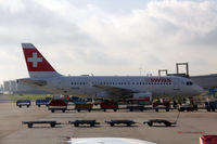 HB-IPS @ EHAM - ..... - by Martin Flock