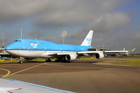 PH-BFY @ EHAM - ..... - by Martin Flock