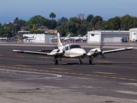 N686HF @ KSMO - N686HF taxiing - by Torsten Hoff