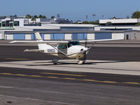 N96602 @ KSMO - N96602 taxiing - by Torsten Hoff