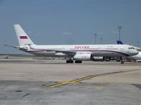 RA-64504 @ LFPG - on her way back to home.