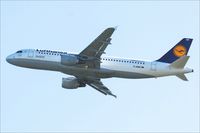 D-AIQR @ EDDK - Airbus A320-211 - by Jerzy Maciaszek