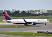 N1201P @ EHAM - Delta - by Jan Lefers