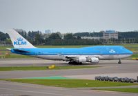 PH-BFG @ EHAM - KLM Boeing - by Jan Lefers