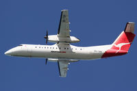 VH-TQH @ YBTL - QantasLink DHC-8 - by Thomas Ranner