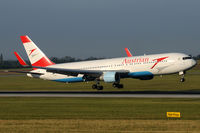 OE-LAT @ VIE - Austrian Airlines - by Chris Jilli