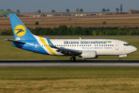 UR-GAK @ VIE - Ukraine International - by Chris Jilli