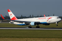 OE-LAY @ VIE - Austrian Airlines - by Chris Jilli
