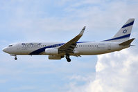 4X-EKS @ EDDF - On finals for r/w 25L