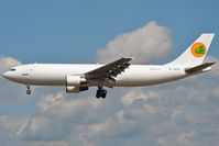 UK-31005 @ EDDF - On short finals for r/w 25L