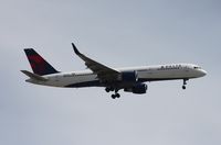 N658DL @ DTW - Delta 757 - by Florida Metal