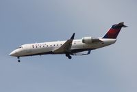 N833AY @ DTW - Pinnacle CRJ