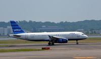 N509JB @ KDCA - Taxi DCA - by Ronald Barker