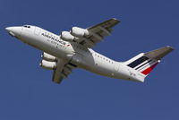 EI-RJB @ EGSH - Departing EGSH.