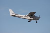 N6395D @ ORL - Cessna 172N - by Florida Metal