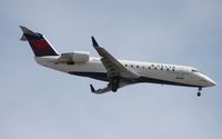 N8598B @ DTW - Pinnacle CRJ