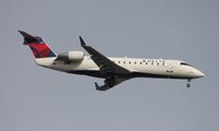 N8696C @ DTW - Pinnacle CRJ