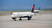 N661DN @ KSLC - Taxi SLC - by Ronald Barker