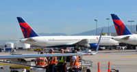 N129DL @ KSLC - SLC UT - by Ronald Barker
