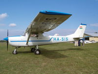 HA-SIS @ LHDK - Dunakeszi - by Ferenc Kolos