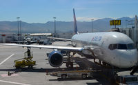 N646DL @ KSLC - SLC UT - by Ronald Barker