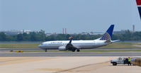 N73283 @ KDCA - Taxi DCA - by Ronald Barker
